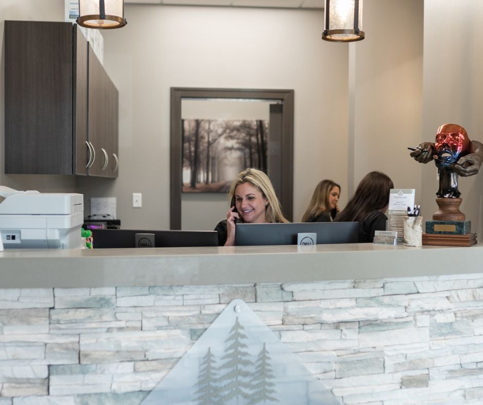 Dentist in Clive, IA